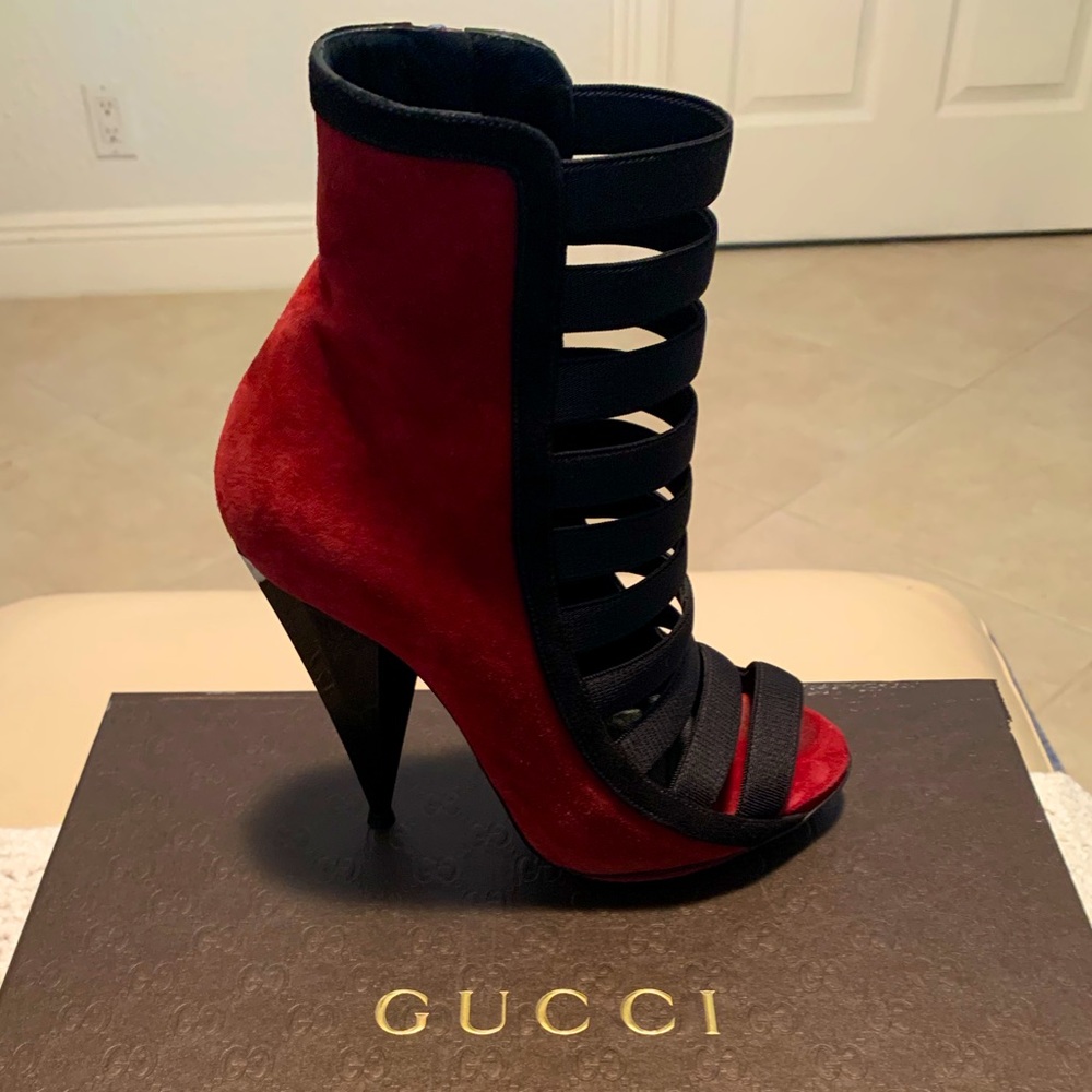 Gucci Olimpia Elastic Ladder Strap Bootie- Burgundy and black
